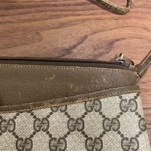 Authentic Gucci Vintage GG Monogram Shoulder/Crossbody Bag. 1980’s. - Picture 4 of 16